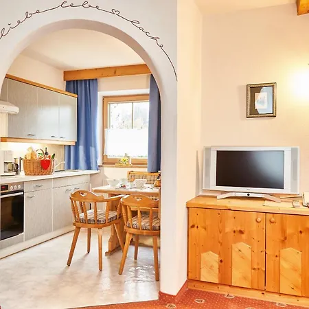 Kirchplatzl Apartment *