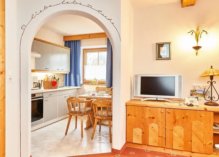 Kirchplatzl Apartment *