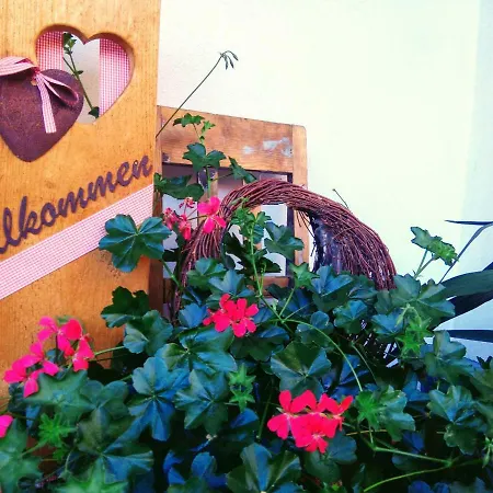 Kirchplatzl Apartment Leutasch