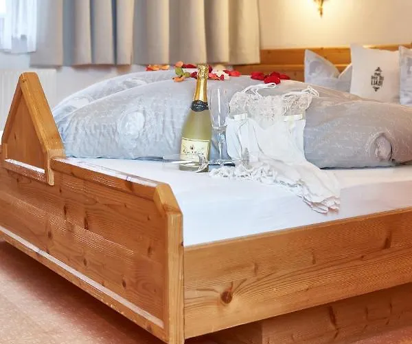 Kirchplatzl * Leutasch